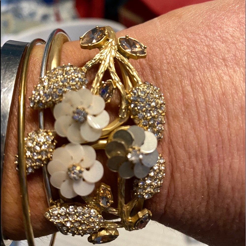 Beautiful Badgley Mischka cuff bracelet NWT!!